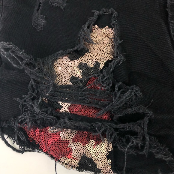 SOLD Zara Ultra High Rise Destroyed Cutoffs - Picture 3 of 8